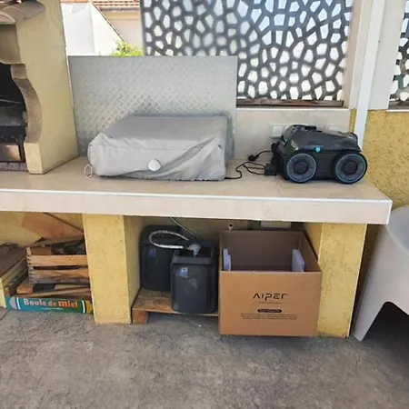 L'echappee Belle De Thau *